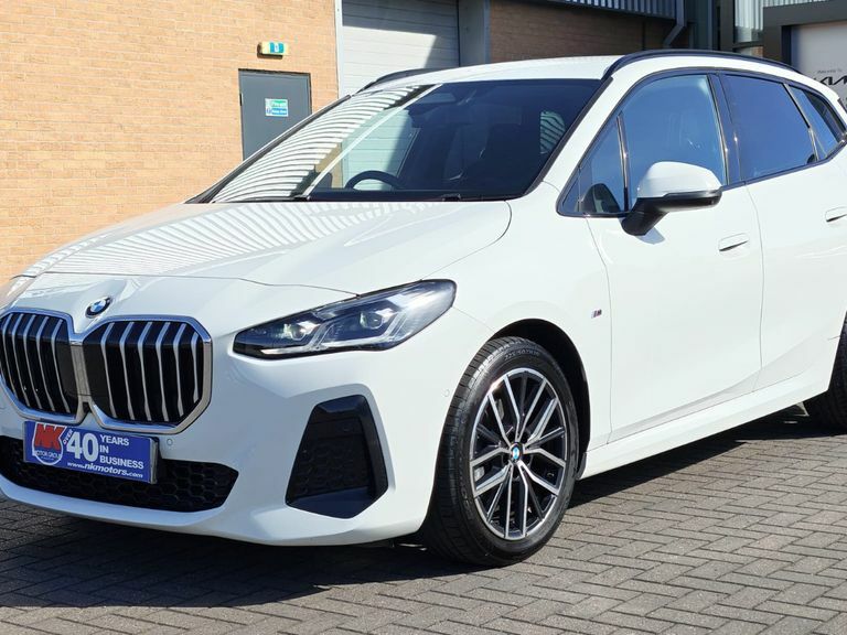 BMW 2 Series 220I Mht M Sport Dct White #4