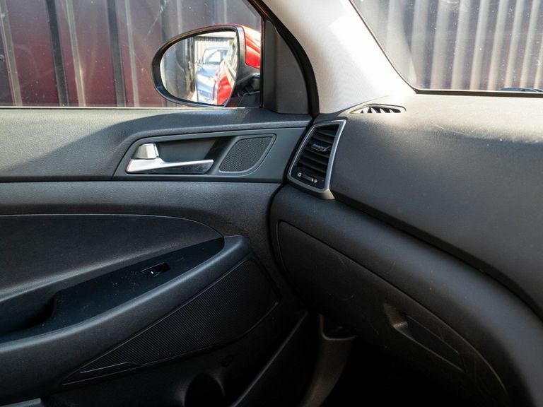 Hyundai Tucson 1.7 Crdi Blue Drive Se Nav Euro 6 Ss  #28