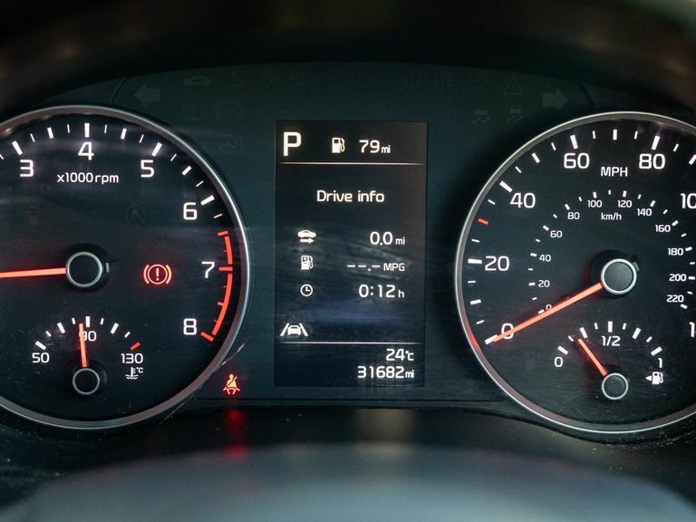 Kia Stonic 1.0 T Gdi Mhev Gt Line Suv Hybrid Dct Red #21
