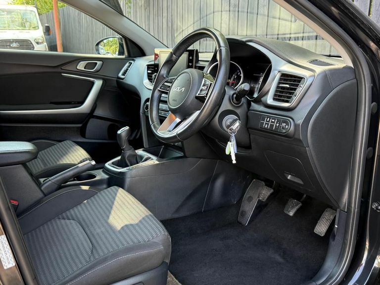 Kia Ceed 1.5 T-gdi 3 Sportswagon Euro 6 Grey #24