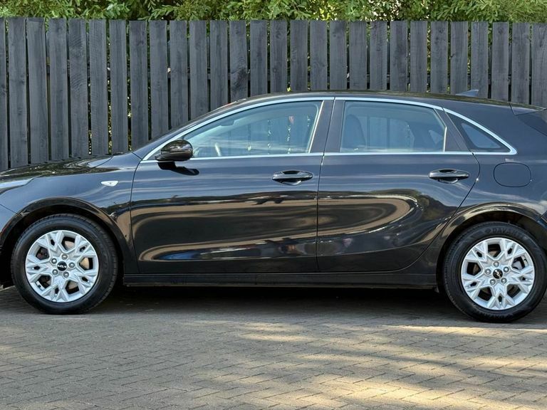 Kia Ceed 1.5T Gdi Isg 2 Black #5