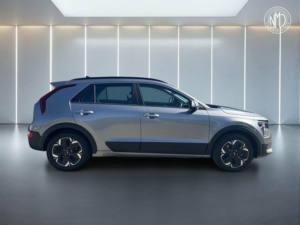 Kia e-Niro 2023 64.8Kwh 2 Grey #4