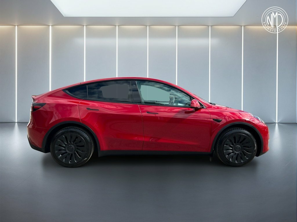 Tesla Model Y 2023 Dual Motor Long Range 4Wde SB23OYE Red #4