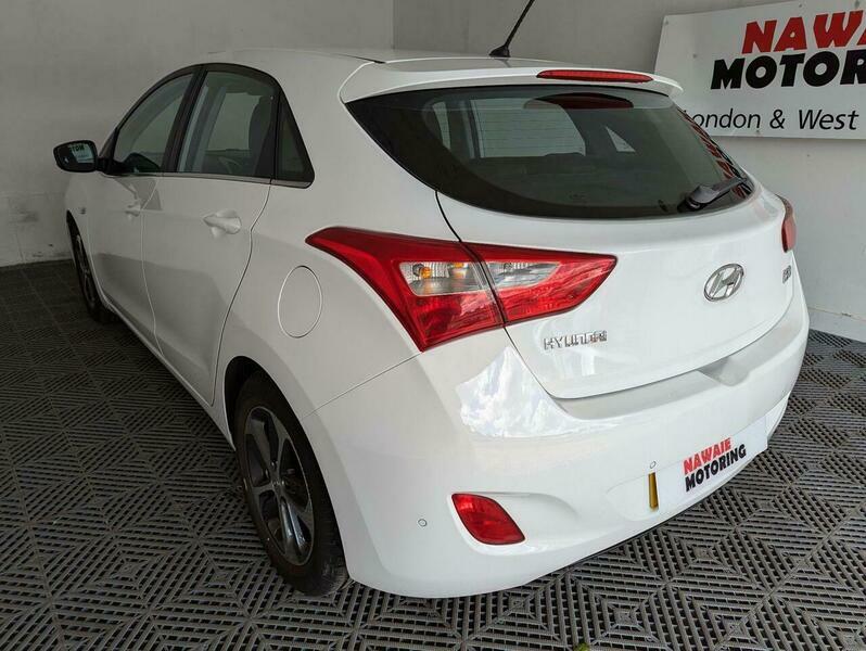 Hyundai I30 1.6 Se Euro White #5