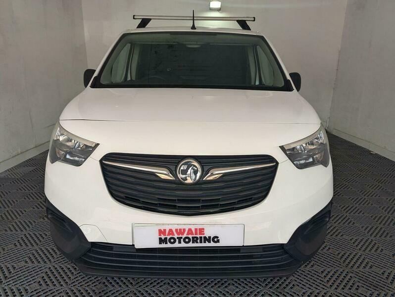 Vauxhall Combo 1.5 Turbo D 2000 YF70AGV White #2