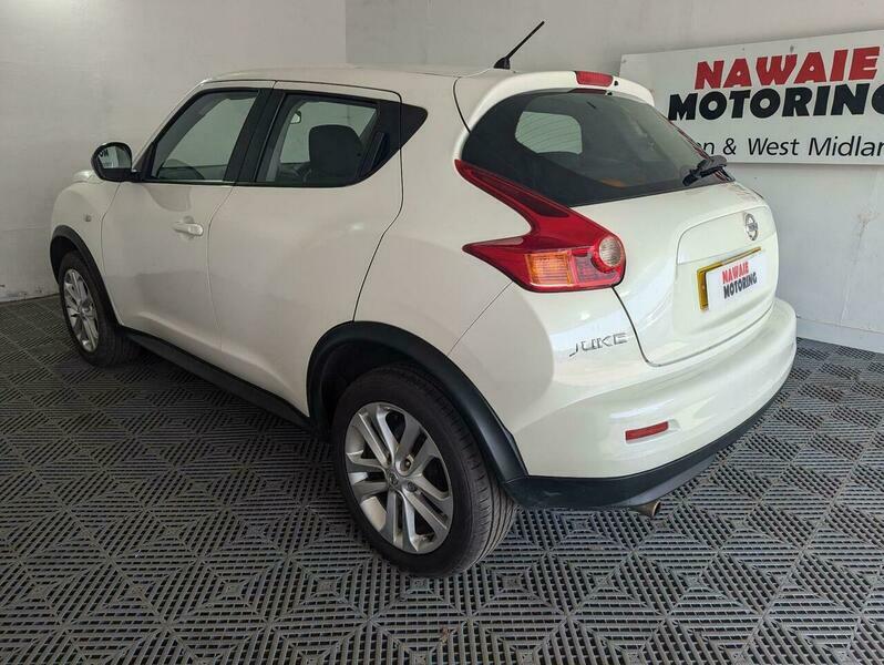 Nissan Juke 1.6 Acenta Euro 5 White #4