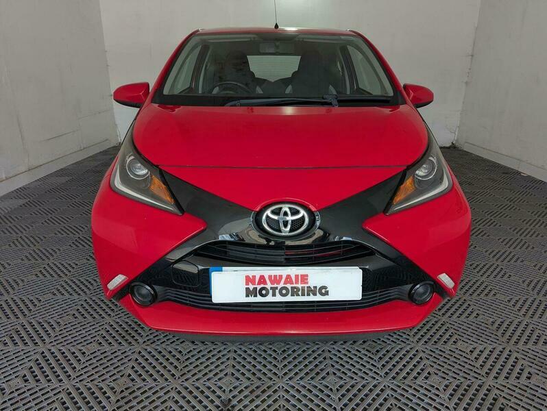 Toyota Aygo 1.0 Vvt-i X-play Euro XNZ9168 Red #2
