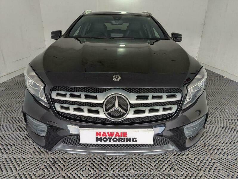 Mercedes-Benz C Class 2.1 Gla200d Amg Line Black #2