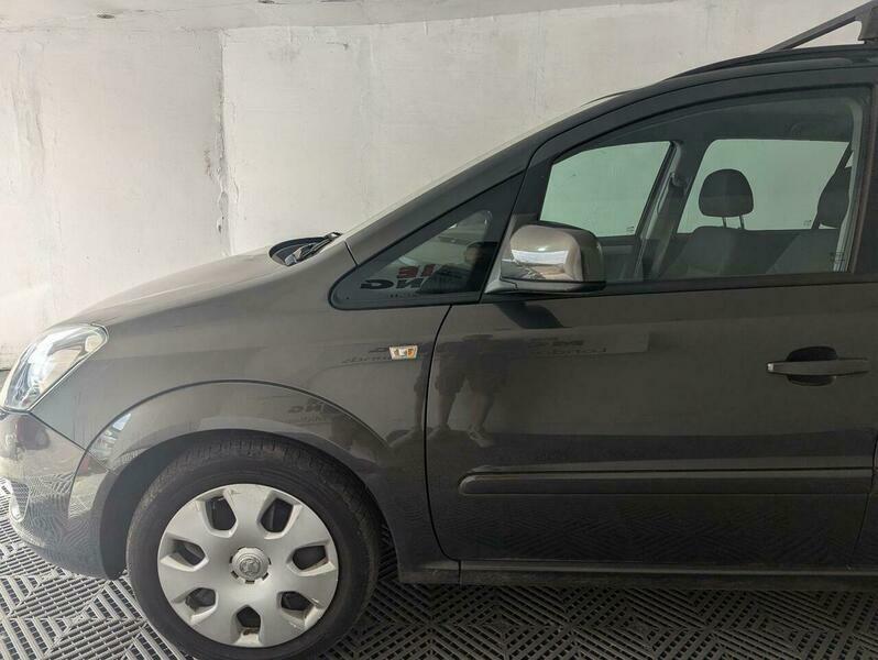 Vauxhall Zafira 1.6 16V Exclusiv Mpv Black #27