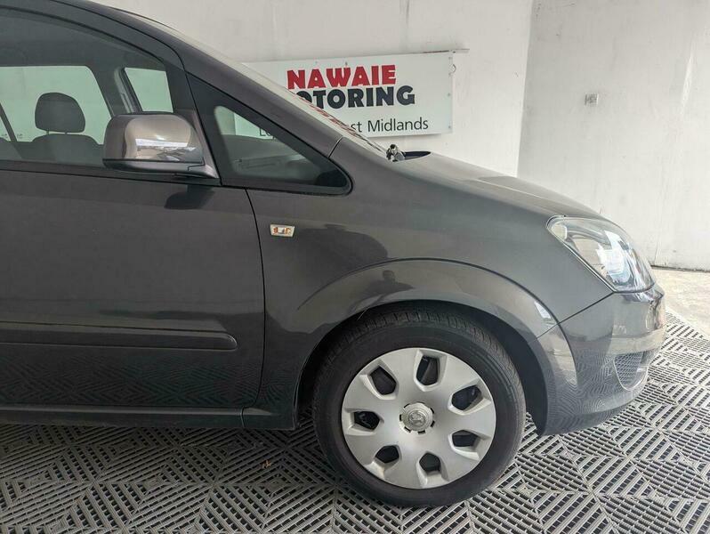 Vauxhall Zafira 1.6 16V Exclusiv Mpv Black #31