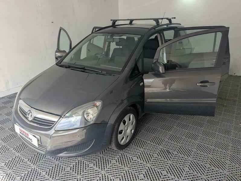 Vauxhall Zafira 1.6 16V Exclusiv Mpv Black #7