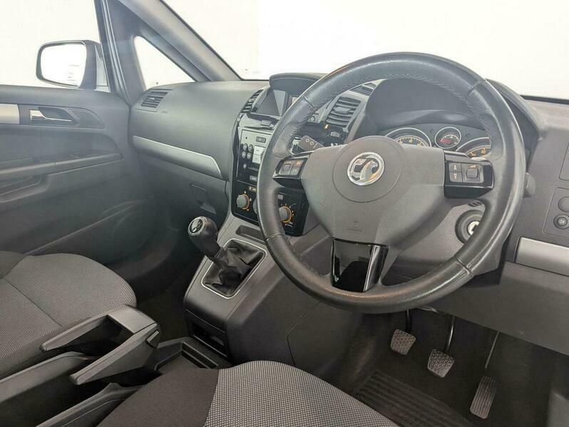 Vauxhall Zafira 1.6 16V Exclusiv Mpv Black #12