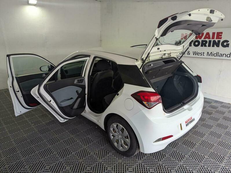 Hyundai I20 1.2 Blue Drive S Air Euro 6 Ss White #8
