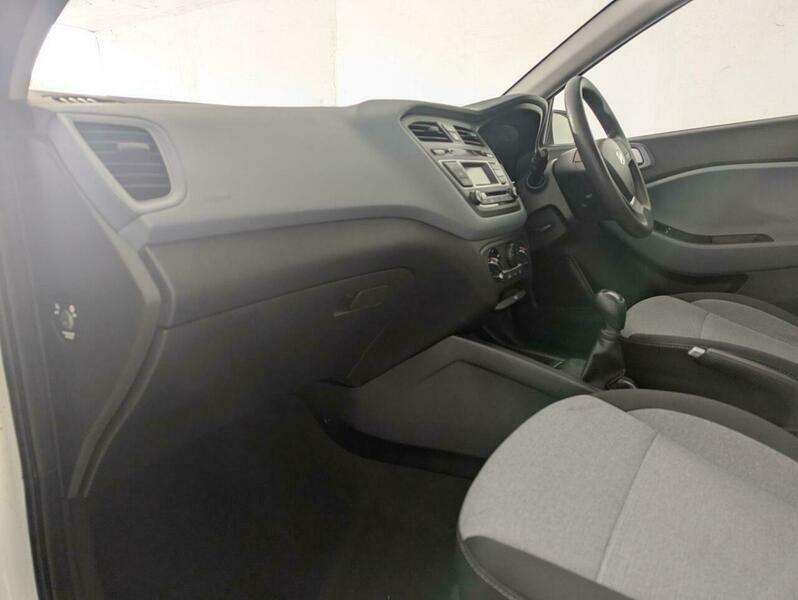 Hyundai I20 1.2 Blue Drive S Air Euro 6 Ss White #12