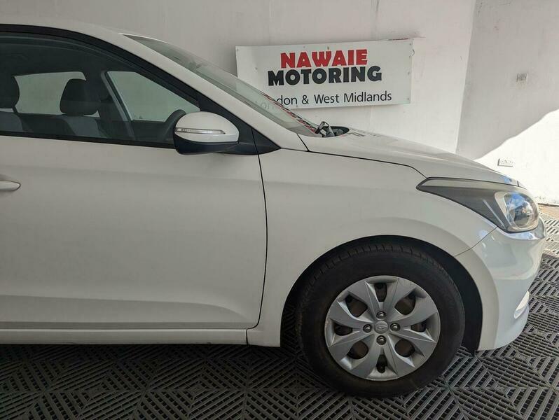 Hyundai I20 1.2 Blue Drive S Air Euro 6 Ss White #28
