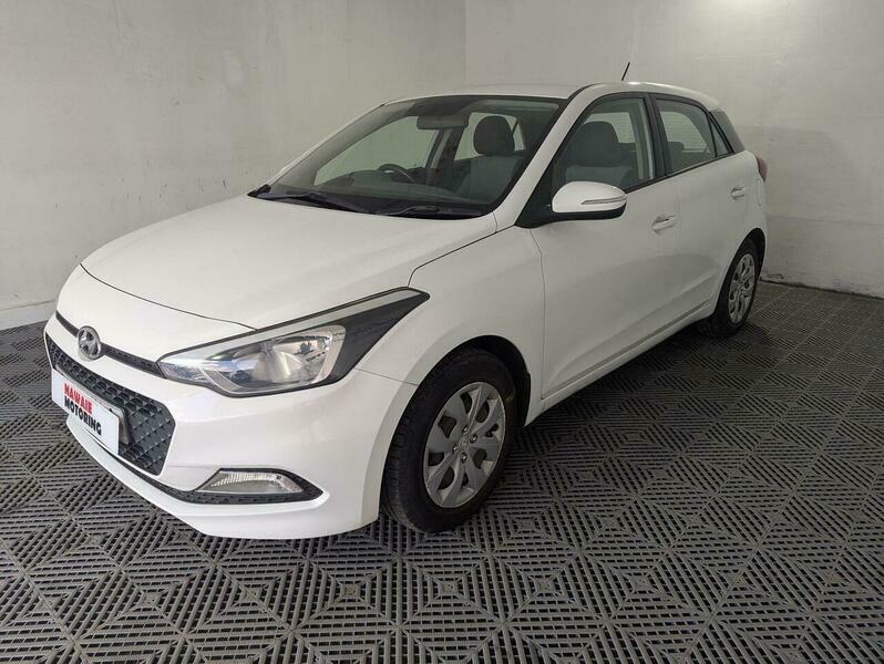 Hyundai I20 1.2 Blue Drive S White #3