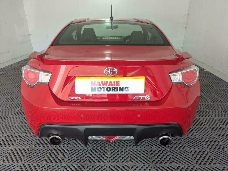 Toyota GT86 2.0 Boxer D-4s Coupe Euro 5 200 Red #11