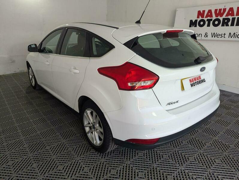 Ford Focus 1.5 Tdci Zetec Euro White #4