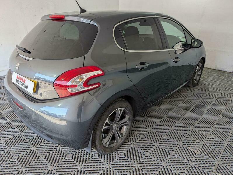 Peugeot 208 1.2 Vti Allure Euro 5 White #11