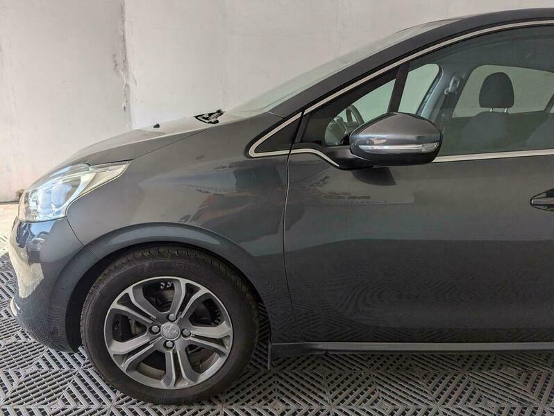 Peugeot 208 1.2 Vti Allure Euro 5 White #30