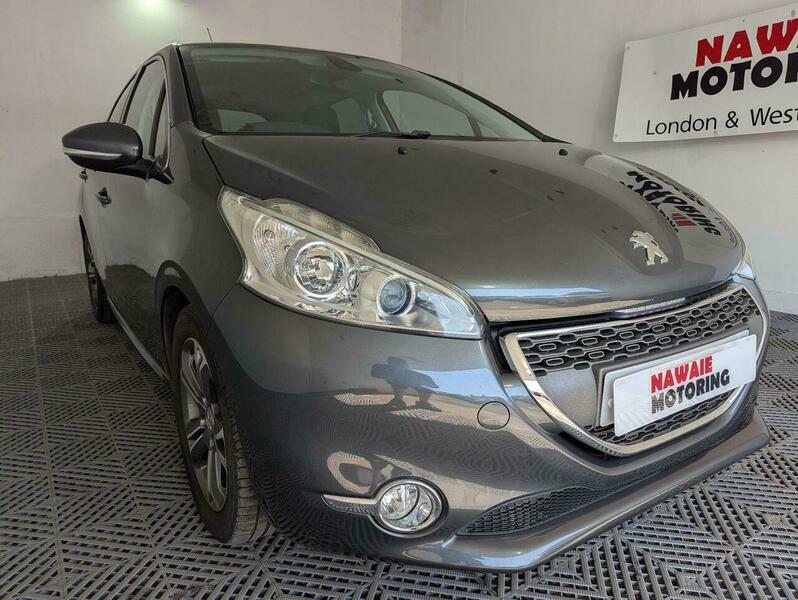 Peugeot 208 1.2 Vti Allure Euro 5 White #35