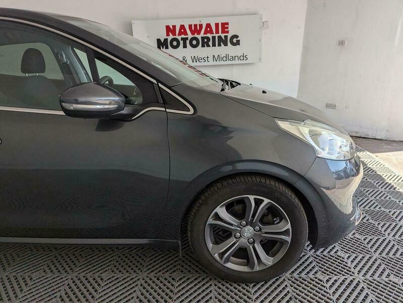 Peugeot 208 1.2 Vti Allure Euro 5 White #33