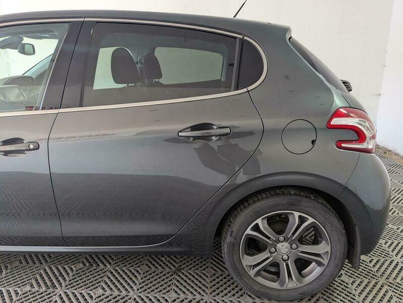 Peugeot 208 1.2 Vti Allure Euro 5 White #31