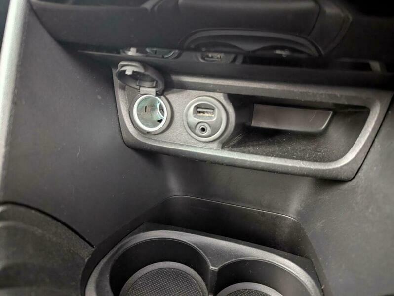 Peugeot 208 1.2 Vti Allure Euro 5 White #22