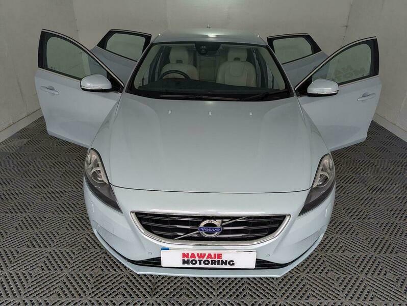 Volvo V40 1.6 D2 Se Lux FD64EDF Blue #6