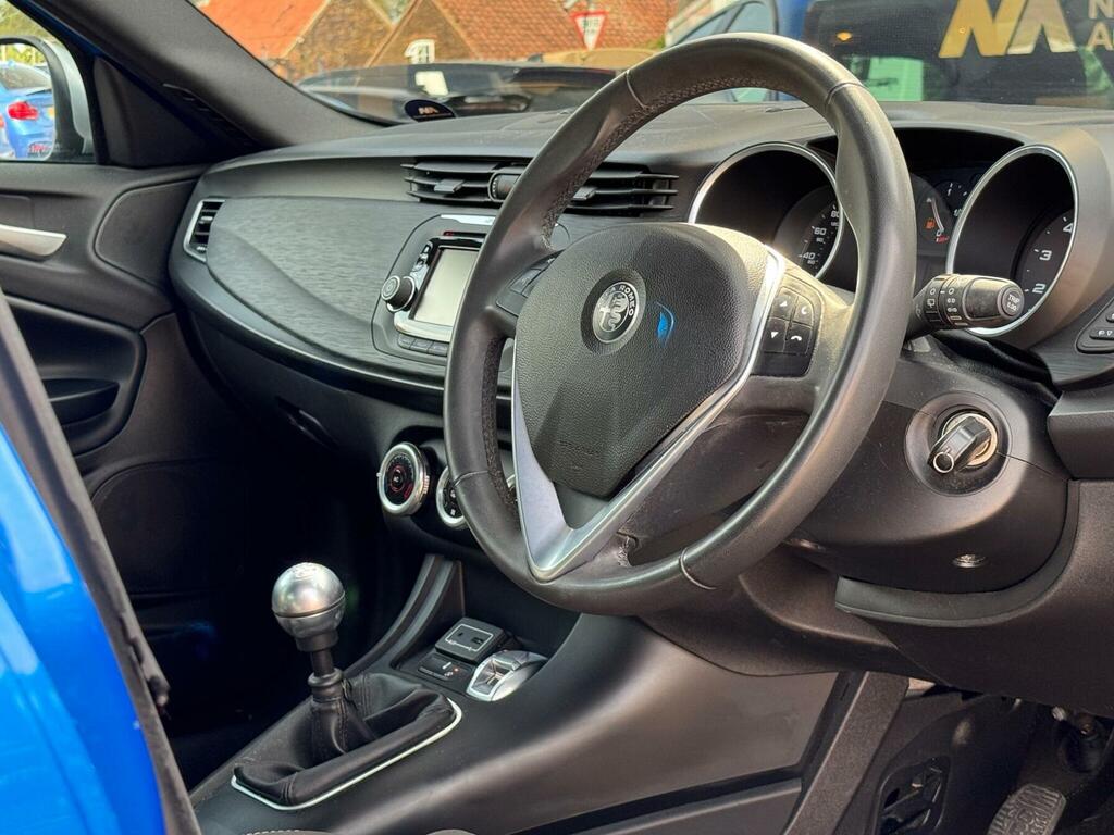 Alfa Romeo Giulietta Jtdm-2 Tecnica Black #18