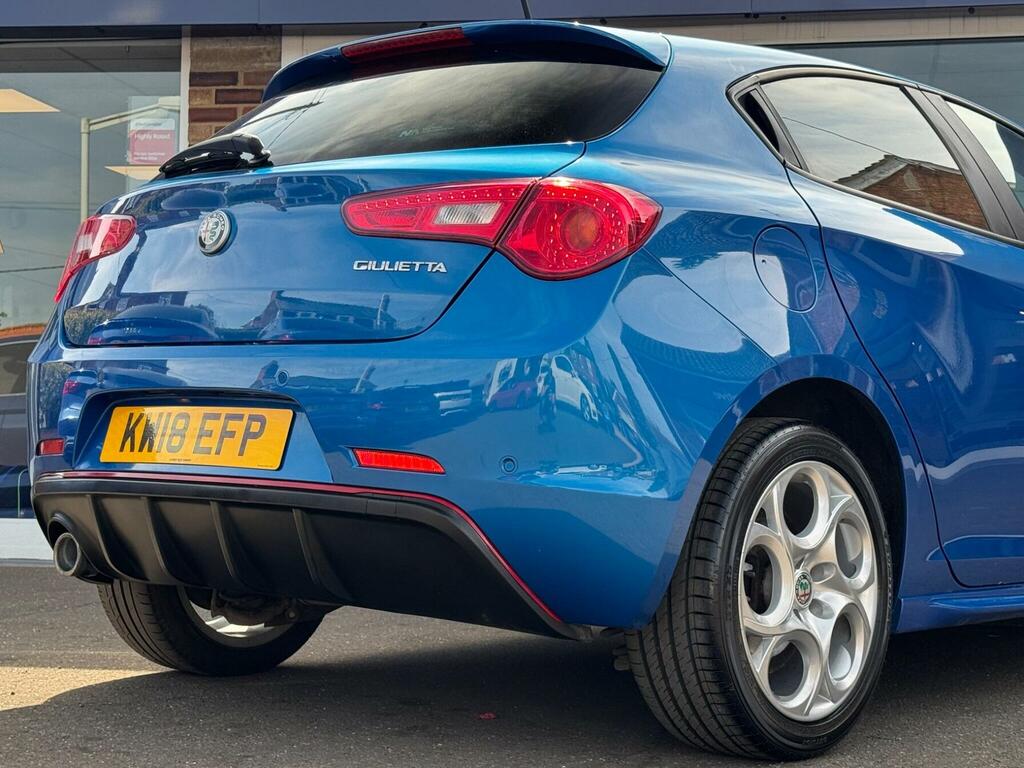 Alfa Romeo Giulietta Jtdm-2 Tecnica Black #10