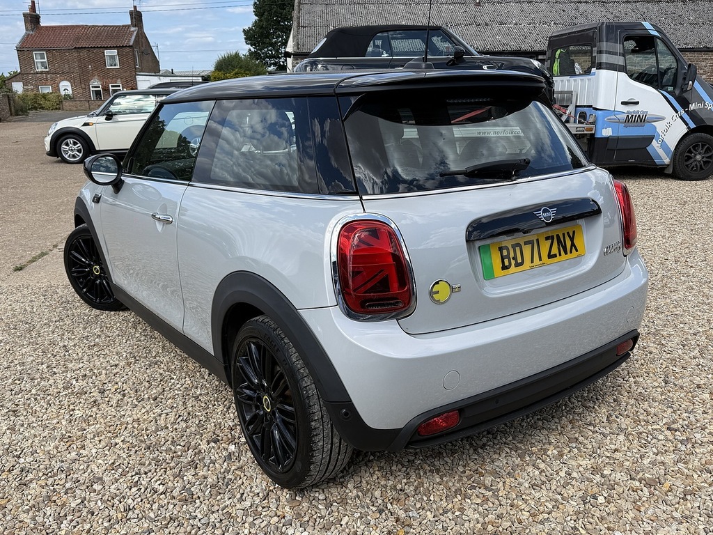 Mini Electric Cooper Se Level 2 White #2