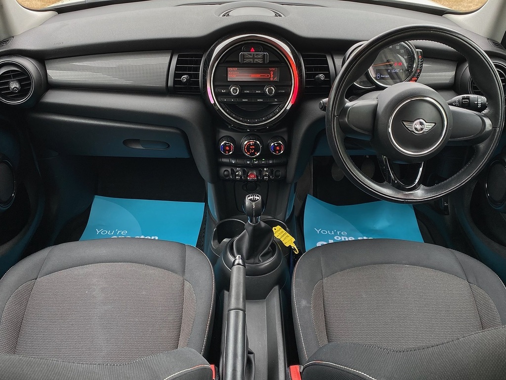Mini Hatch Cooper AO64OTW White #4