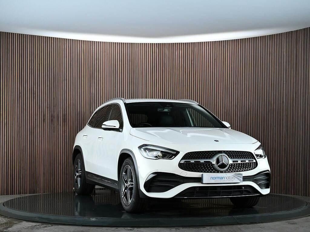 Mercedes-Benz GLA Class 1.3 Gla200 Amg Line Executive Suv 7G- White #4