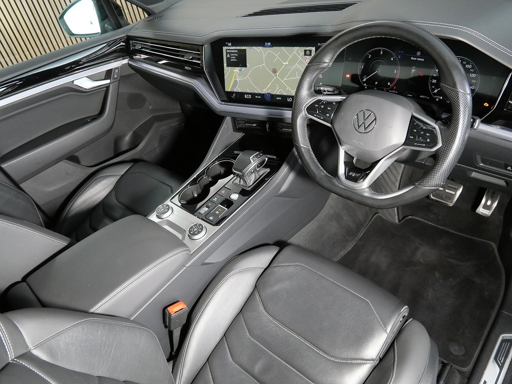 Volkswagen Touareg 3.0 Tdi V6 Black Edition Suv Tiptronic White #3