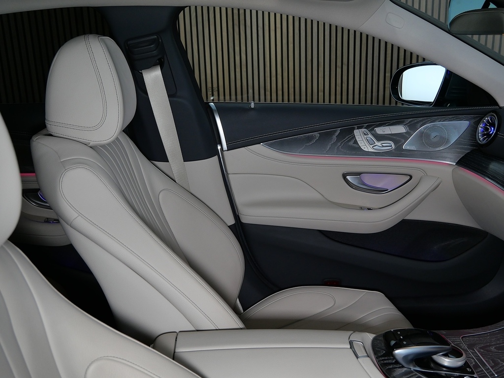 Mercedes-Benz CLS Saloon Grey #27