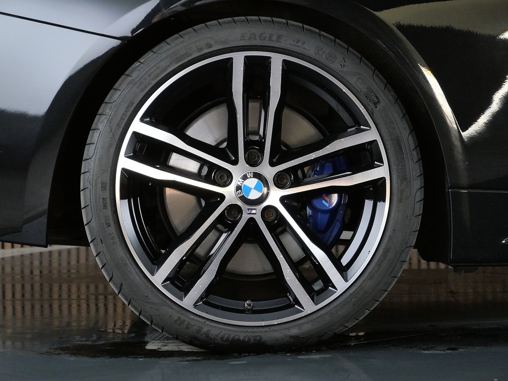 BMW 4 Series 420I Gran Coupe M Sport White #36