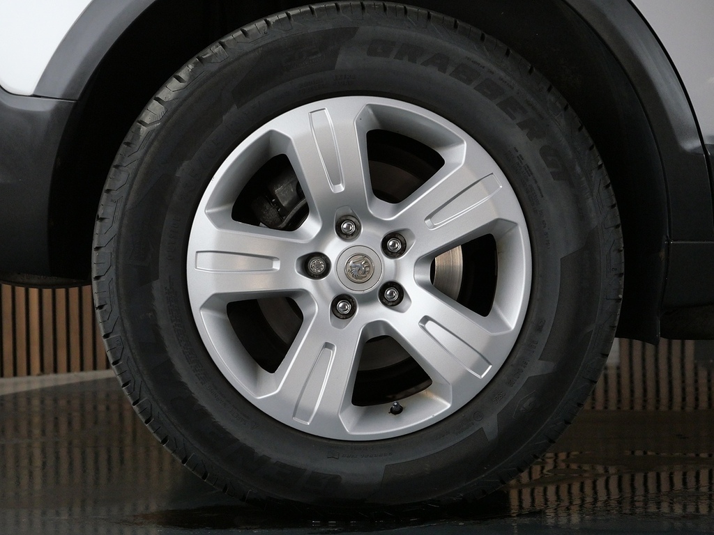 Vauxhall Antara Suv 2.2 Cdti Diamond 2Wd Euro 5 Ss 201616 White #37