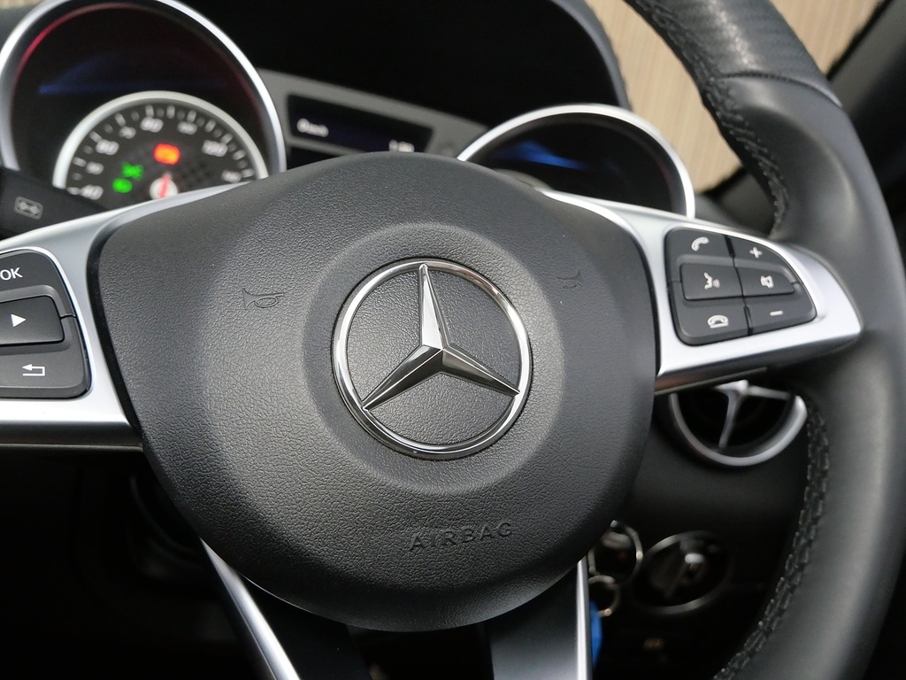 Mercedes-Benz SLC Slc 200 Rhd Yellow #18