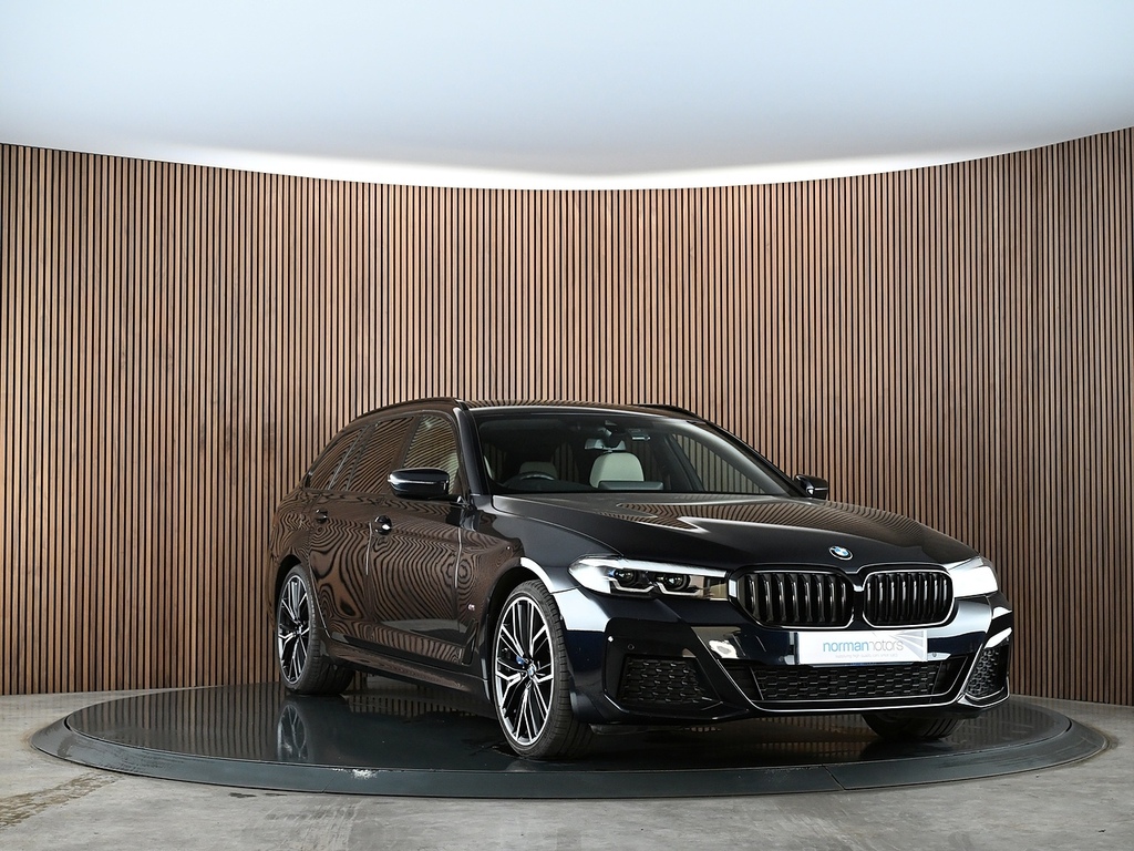 BMW 5 Series 2.0 520D Mht M Sport Touring Hybrid Ste Black #4