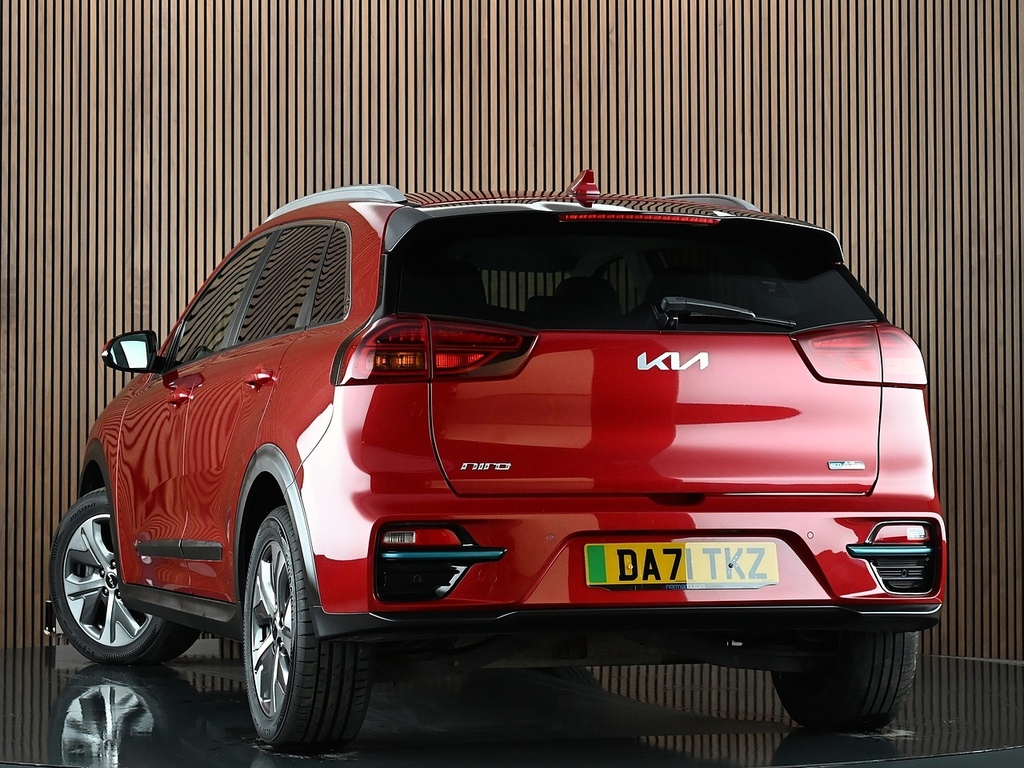 Kia e-Niro 64Kwh 2 Suv 201 Bhp Red #2