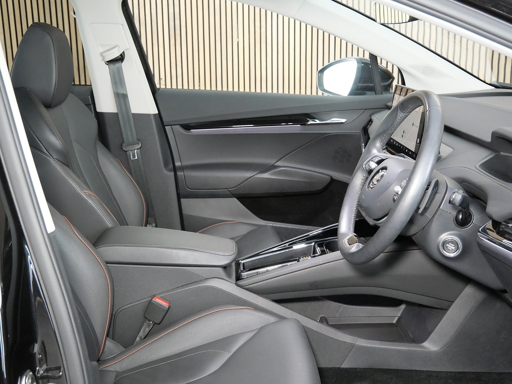 Skoda ENYAQ 132Kw 60 Edition 62Kwh Silver #28