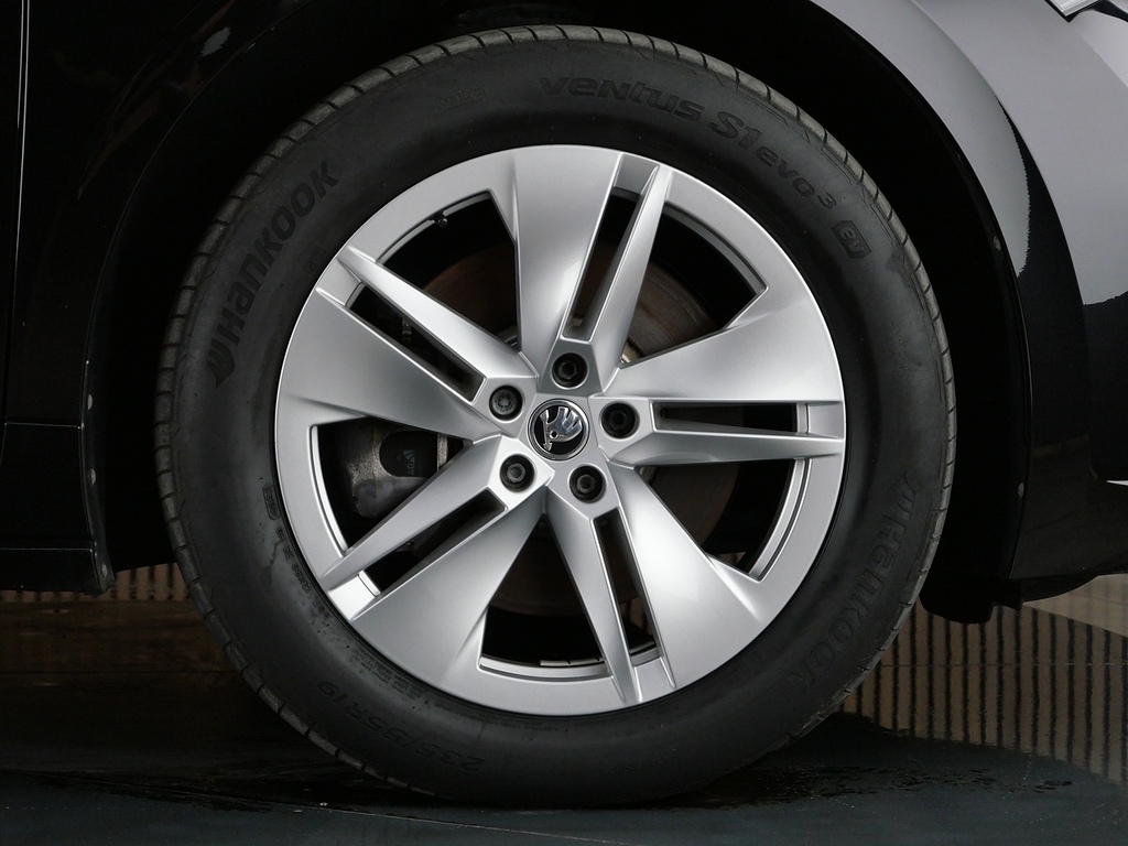 Skoda ENYAQ 132Kw 60 Edition 62Kwh Silver #43