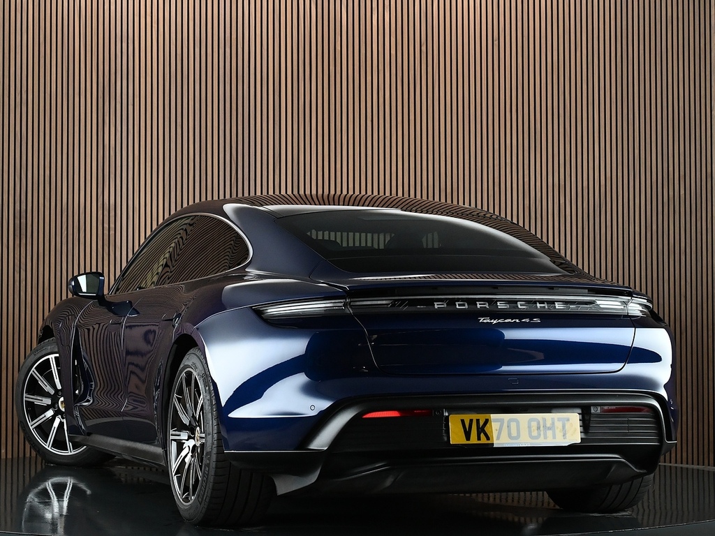 Porsche Taycan Performance 79.2Kwh 4S Saloon 4W Blue #2