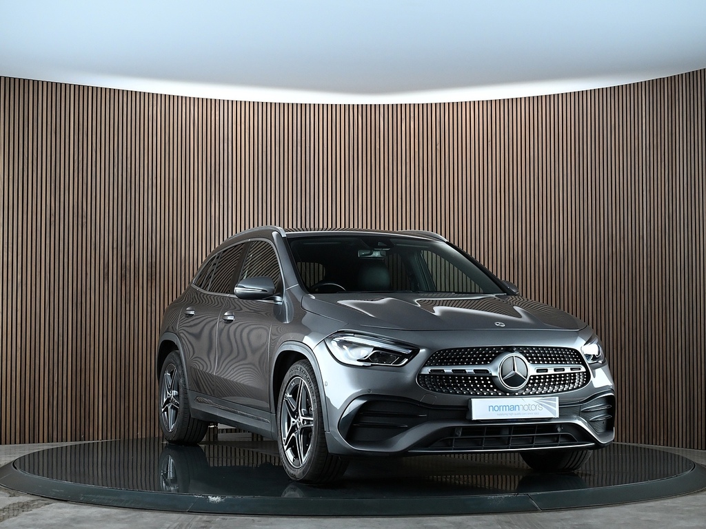 Mercedes-Benz GLA Class 1.3 Gla180 Amg Line Premium Suv 7G-dc Grey #4
