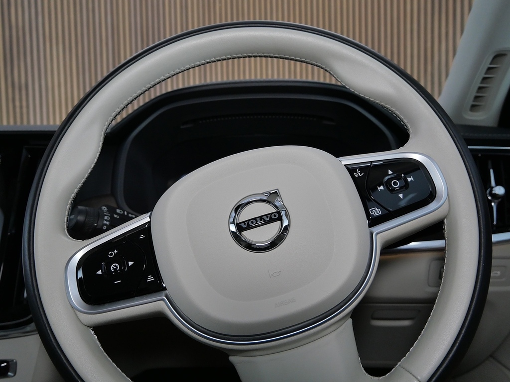 Volvo V90 2.0H T6 Recharge 11.6Kwh Inscription Estate Pe Grey #31