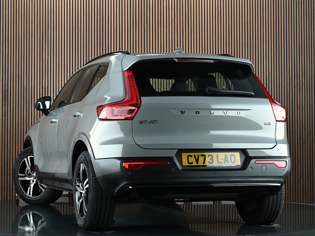 Volvo XC40 2.0 B3 Mhev Plus Dark Suv Hybrid Dct Au Grey #2