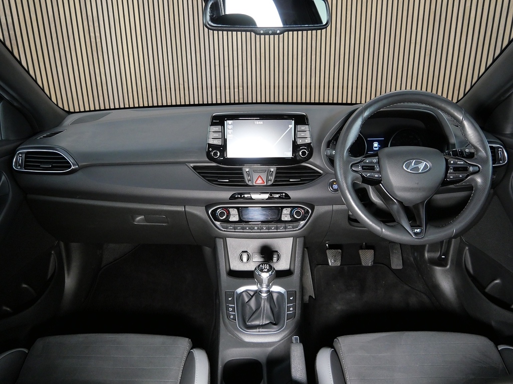 Hyundai I30 Estate 1.0 T-gdi Se Nav Tourer Euro 6 Ss 2 Black #28