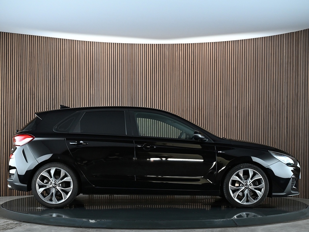 Hyundai I30 Estate 1.0 T-gdi Se Nav Tourer Euro 6 Ss 2 Black #10