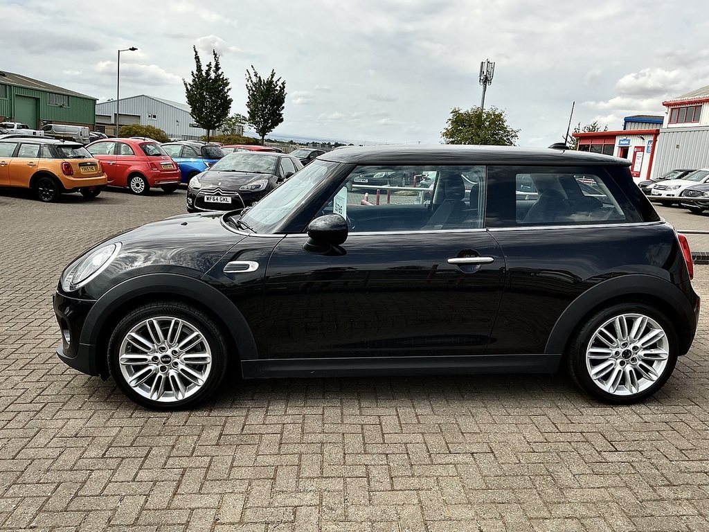 Mini Hatch Cooper D OW18HSK Black #5